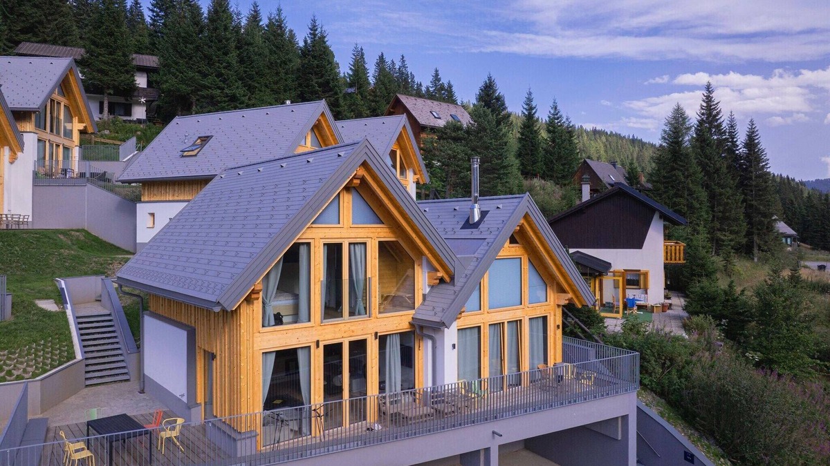 Schonberg House | Romantic Alpine Chalet for Two