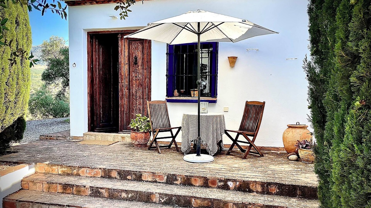 Riogordo Apartment | Romantic apartment, finca near Malaga