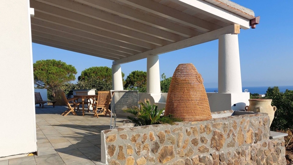 Ustica Apartment | Romantic apartment in stunning sea view