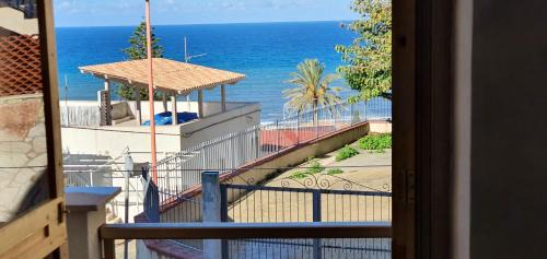 Alcamo Marina Apartment | Romantic apartment with sea view in Alcamo - Terrace & BBQ