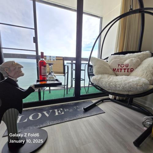 North Ocean City Apartment | Romantic Beach Inscape -Best Ocean View and Heated Pool