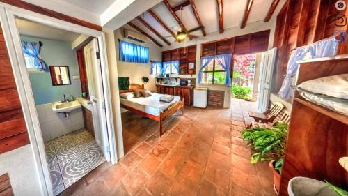 Pochomil House | Romantic Beachfront Casita w Pool - AC - Sleeps 4