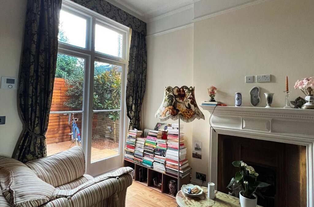 Ravenscourt Park Apartment | Romantic boutique flat in West London