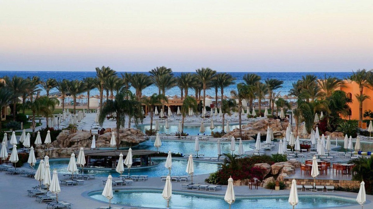 Hurghada Ski Chalet | Romantic chalet in 5 star hotel for relaxation and summer vibe