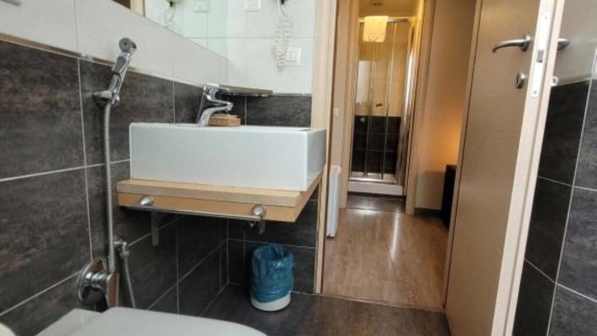 Rione II Trevi House | RomAntic Dreams Sistina Guest House: Deluxe Double Room