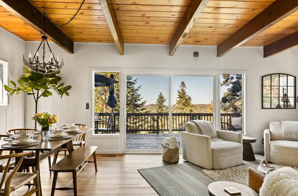 Arrowhead Villas Ski Chalet | Romantic & Family Friendly Chalet In The Woods