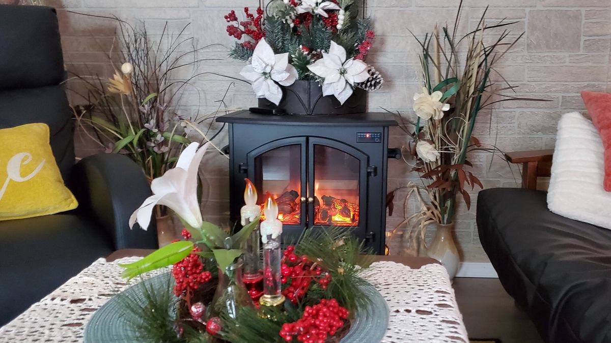 Wells Apartment | Romantic getaway in woods surrounding -0.8 miles from Public beach