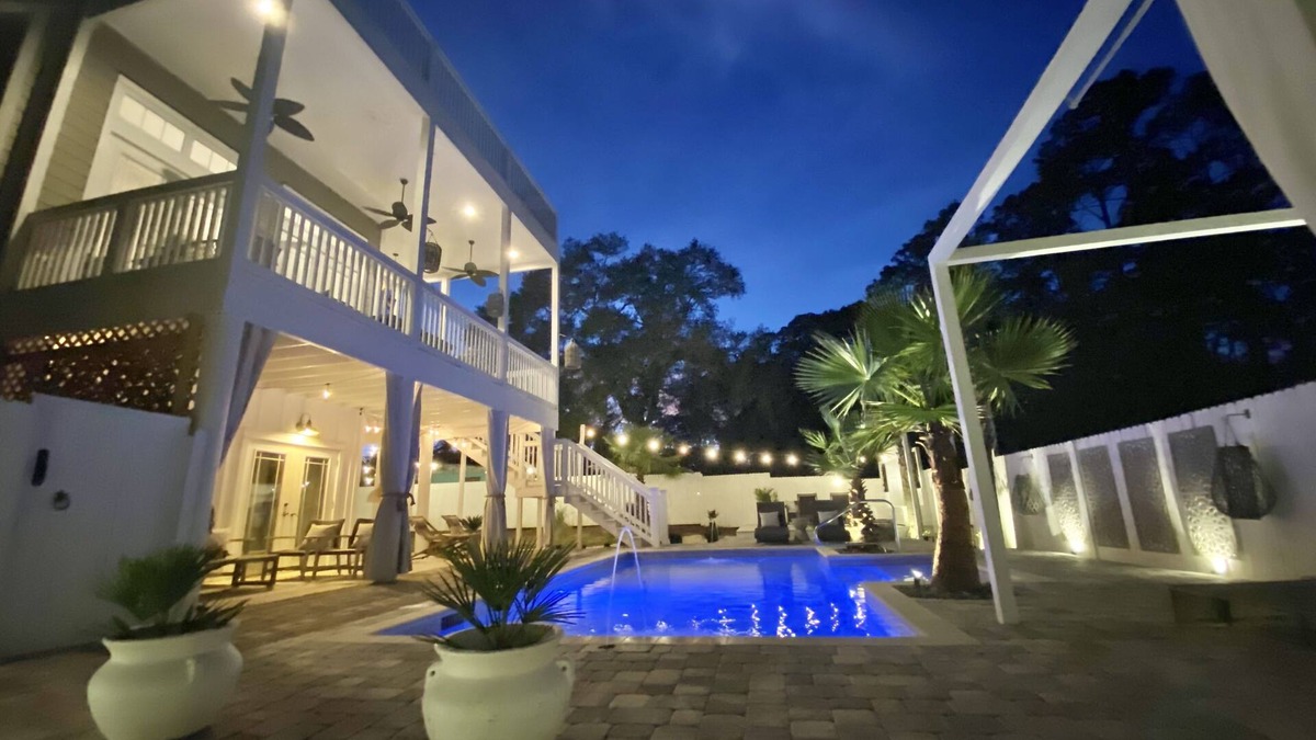 West Panama City Beach Apartment | Romantic Guest House with a pool