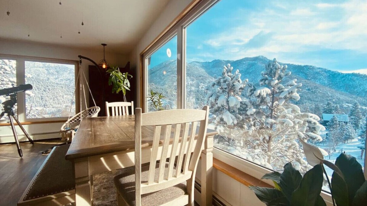 Cascade-Chipita Park House | Romantic Home w/Hot Tub, Mt. Views & Art
