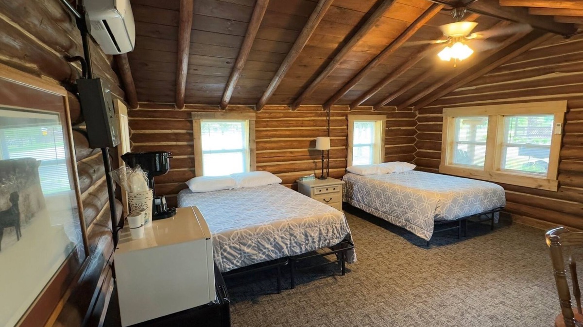 Alger Cabin | Romantic Hideaway | Hot Tub, Fire Pits & Paddle Board Rentals