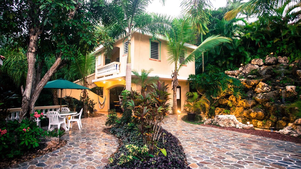 Puntas Apartment | Romantic Honeymoon Suite in Barrio Puntas Rincon. Short walk to Sandy Beach