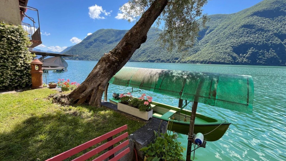 Gandria Apartment | Romantic lakefront apartment in the heart of Gandria (THE LAKE HOUSE)