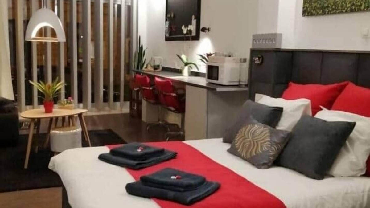 Braine-l'Alleud House | Romantic Lion's suite