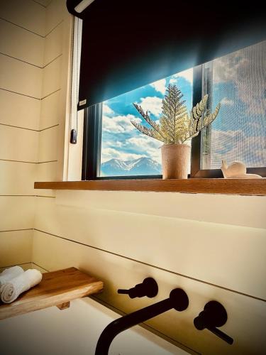 Buena Vista House | Romantic Mountain Chalet on the Arkansas River