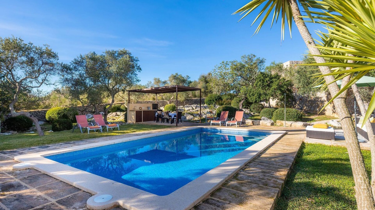 Arta Villa | Romantic Natural Stone Finca with Pool, Garden, Rooftop Terrace and Wi-Fi