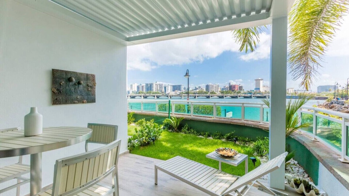 Puerta de Tierra Condo | Romantic Oceanfront Private Patio Full Generator