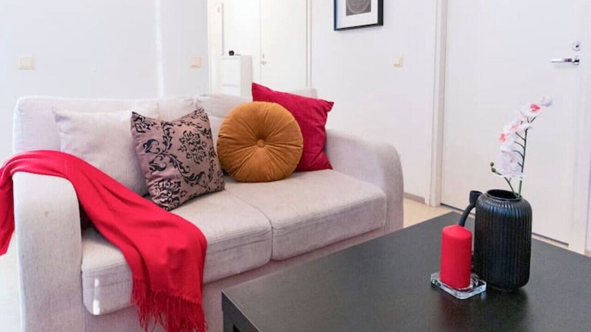 Leppavaara Apartment | Romantic Sauna Retreat Near Sello & Nature Perfect