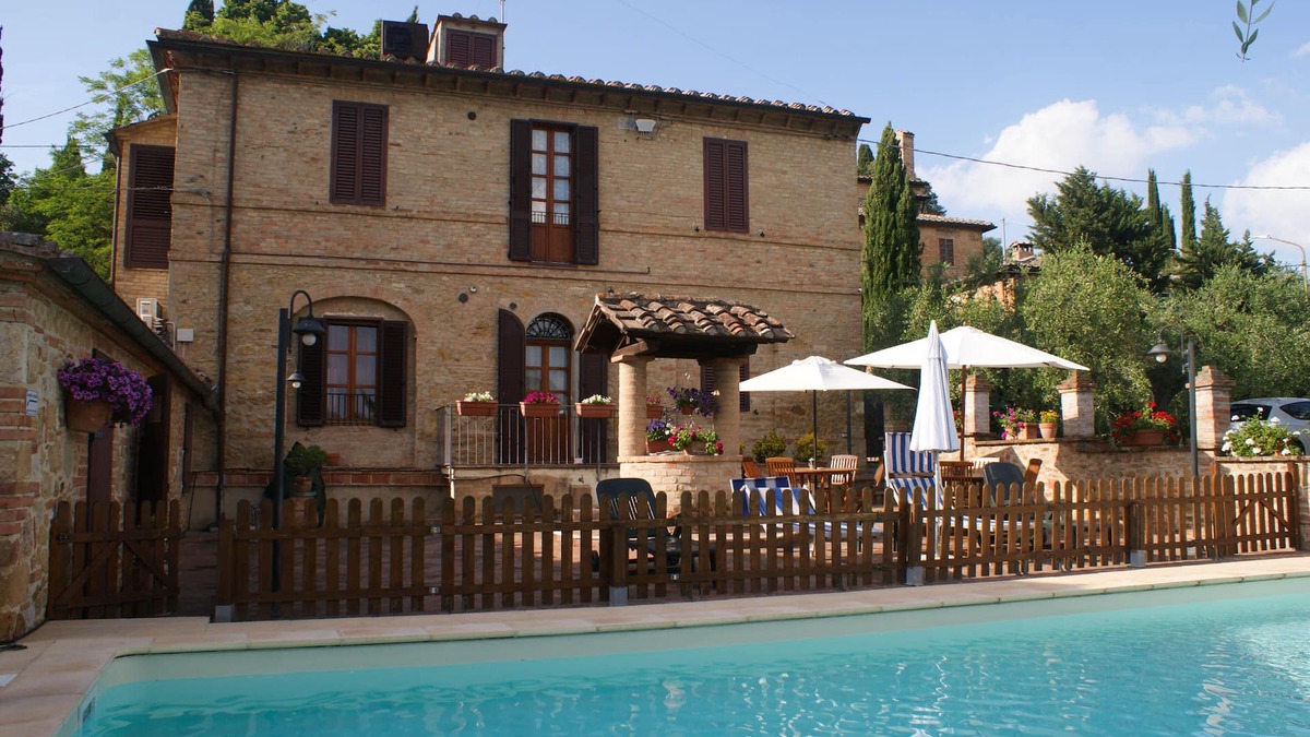 Sant'Andrea Apartment | Romantic two-room apartment overlooking the Sienese countryside