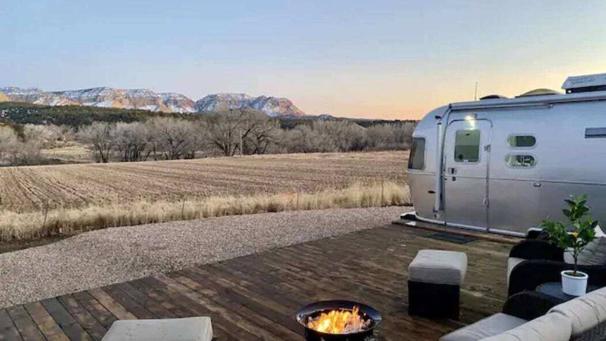 Orderville House | Romantic Zion Airstream #1 | East Zion Glamping