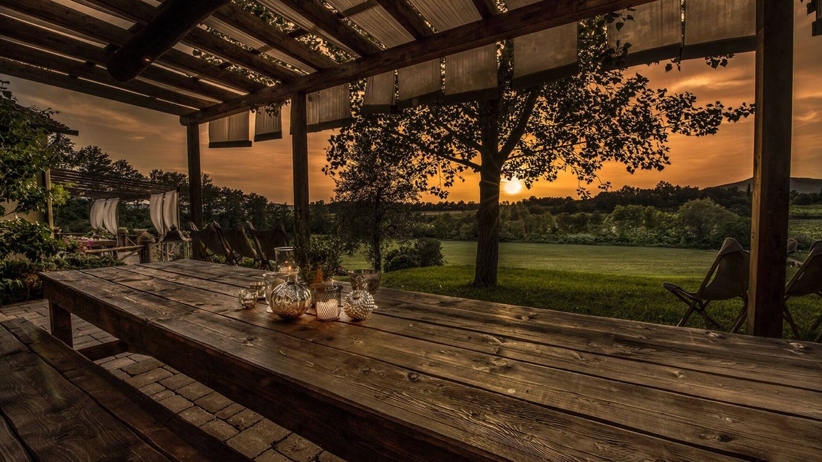 Terranuova Bracciolini Villa | Romignano wine farm. Your villa in TUSCANY.