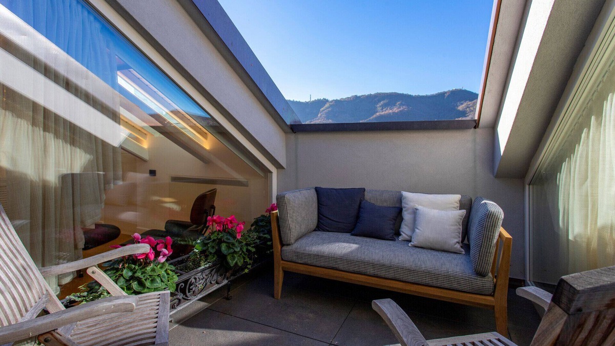 Como Apartment | Roof Garden Cavour - Design and comfort/Parking