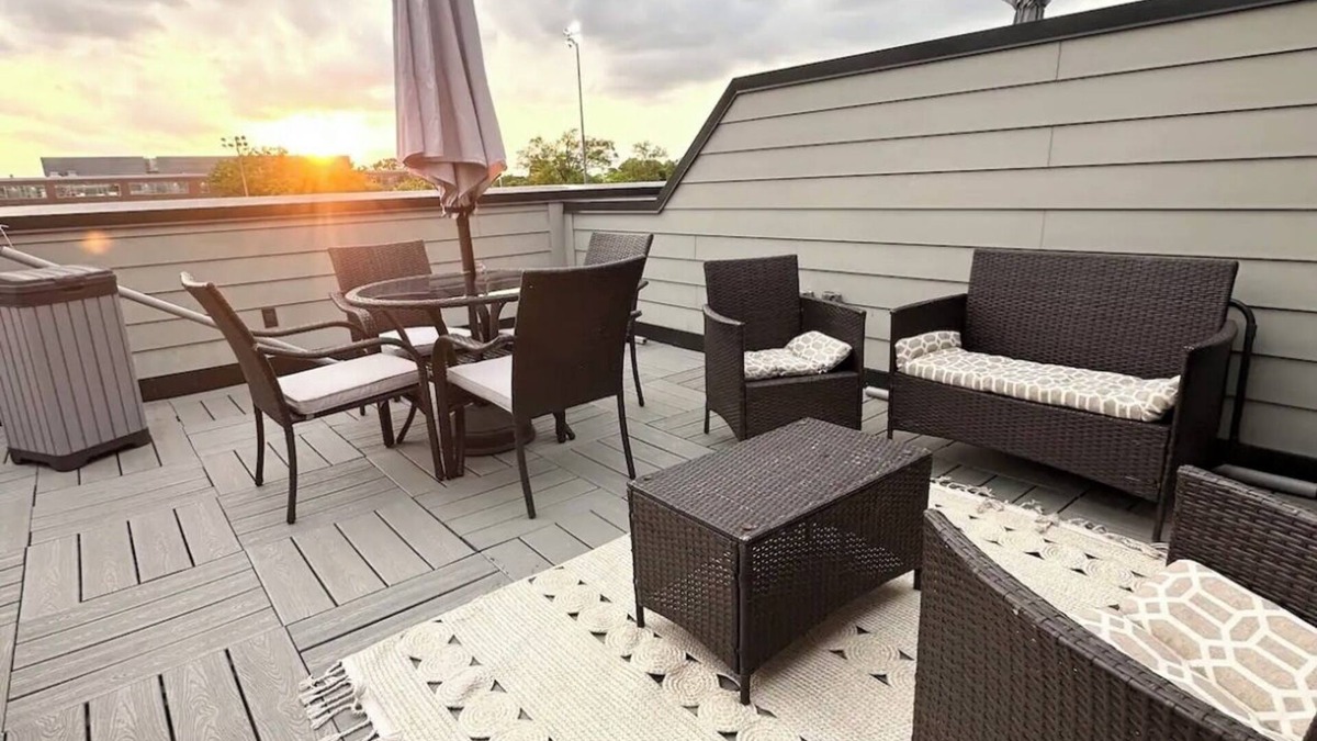 Southeast House | Rooftop beauty in Capitol Hill-Private parking