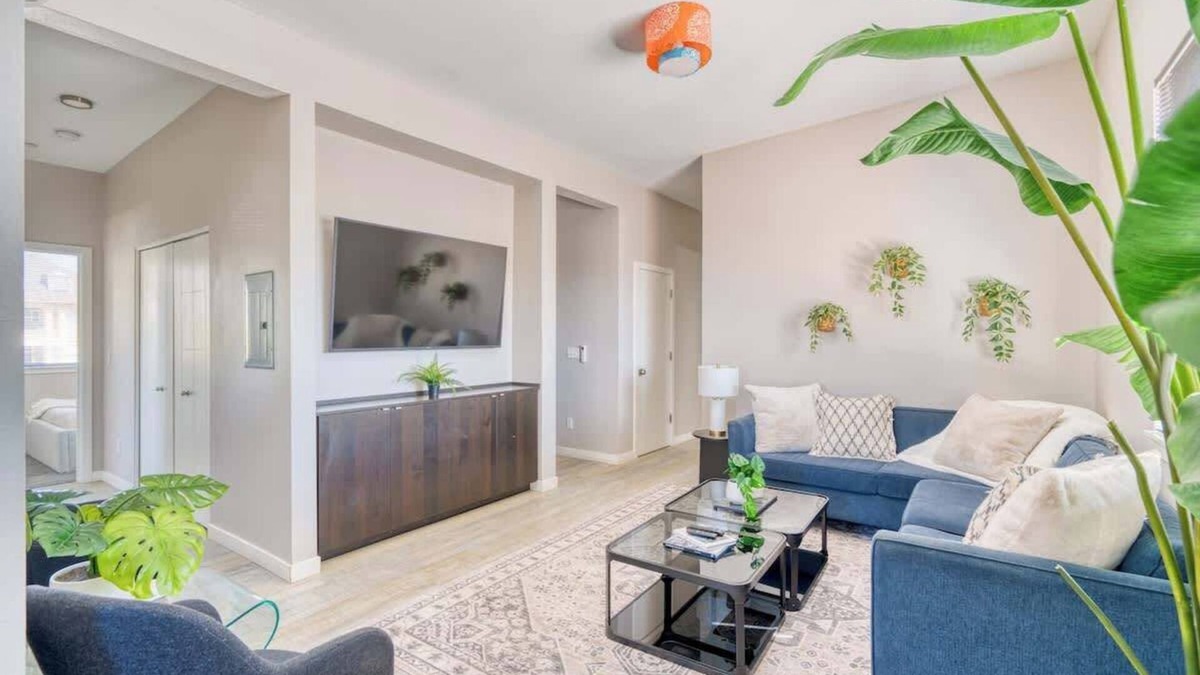Hosford-Abernethy Apartment | Rooftop Deck City Views Hawthorne 4BR