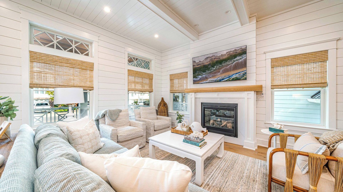 South End House | Rooftop Deck & Ocean Views—Luxury 5BR/4.5BA Single Family, Across from Beach!