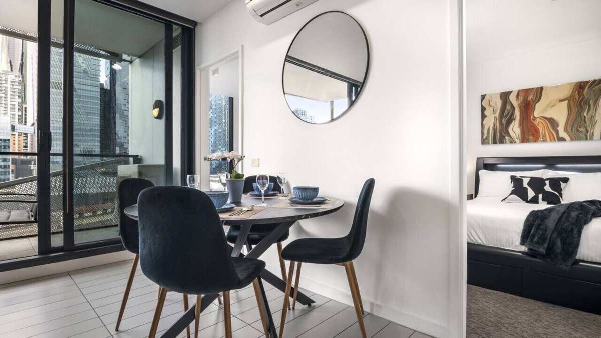 Docklands Apartment | Rooftop Pool 2BR Apt at Marvel Stadium with Free Parking