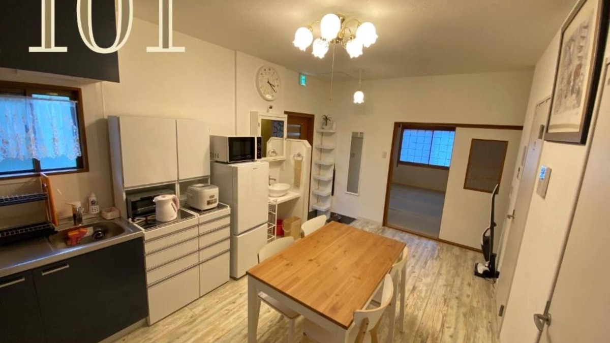 Minato Apartment | Room 101 ground floor 5 minutes by boat to USJ - 101/Osaka Ōsaka