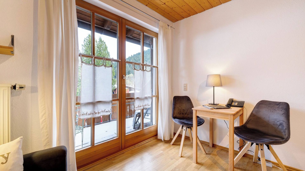 Ehlenbogen Apartment | Room '13' with Mountain View, Shared Terrace and Wi-Fi