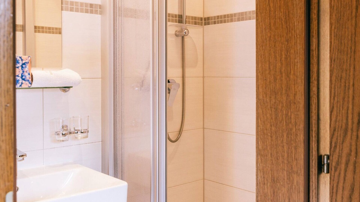 Nesselwaengle Apartment | Room '16' with Mountain View, Shared Terrace and Wi-Fi