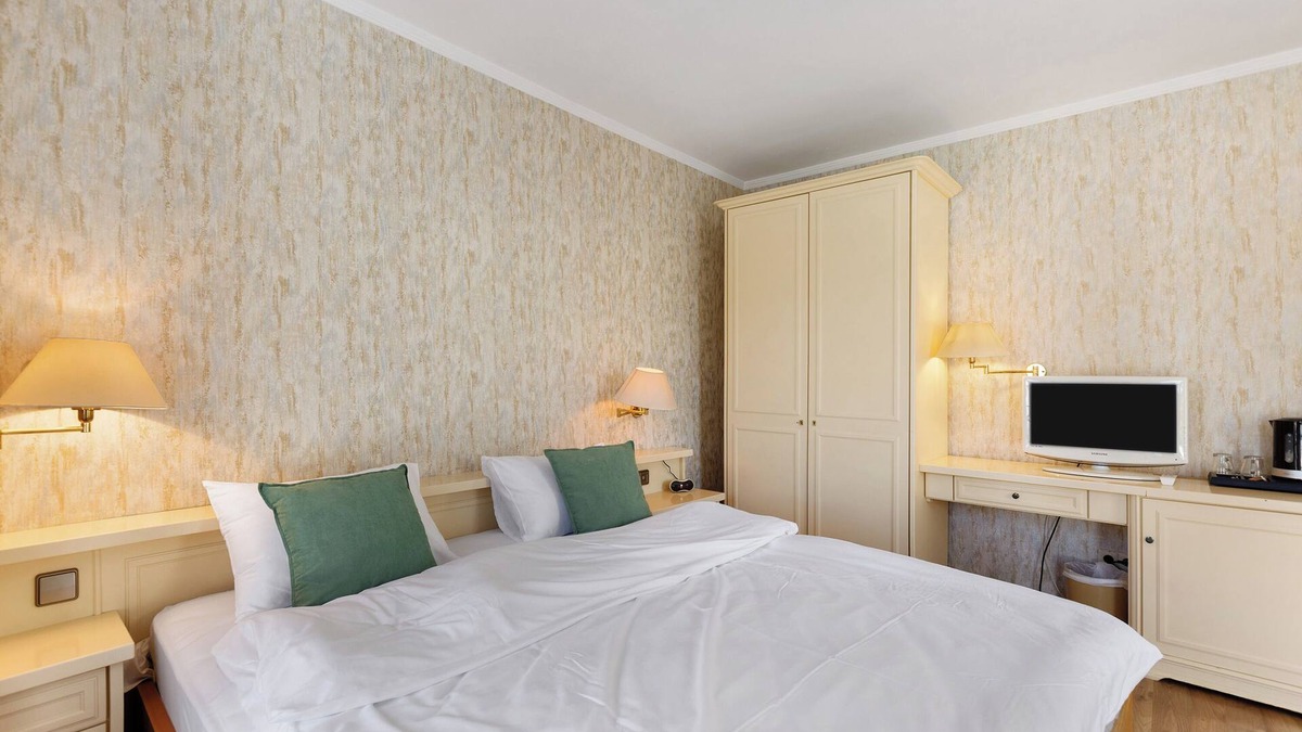 Reichenau Apartment | Room '2-Bett Ohne Seeblick' with Shared Terrace, Balcony and Wi-Fi