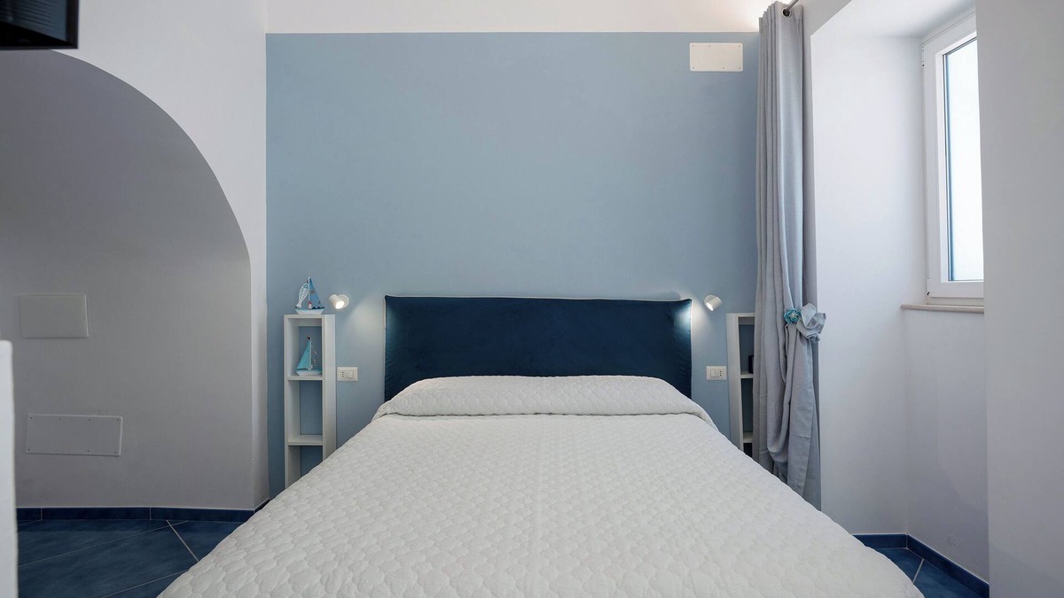 Furore Apartment | Room 'Amalfi Sea View' with Sea View, Wi-Fi and Air Conditioning