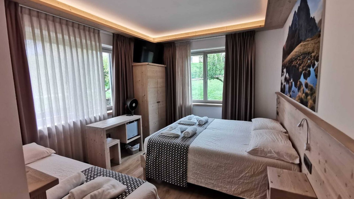 Lozzo di Cadore Apartment | Room 'Camera 3' with Wi-Fi