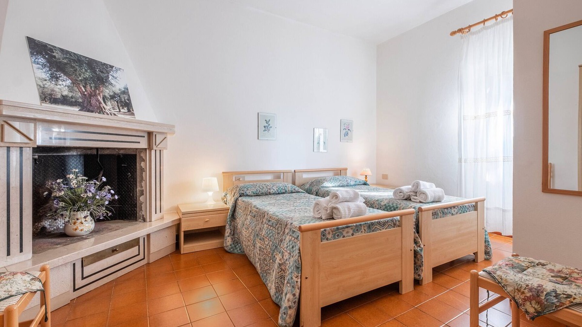 Sorano Apartment | Room 'Camera Sud' with Shared Pool, Shared Terrace and Wi-Fi