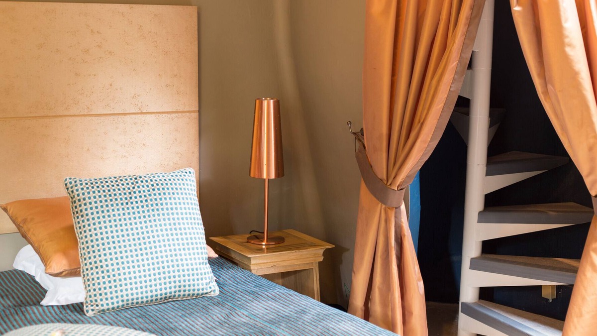 Collias Apartment | Room 'Chambre 10' with Shared Pool, Wi-Fi and Air Conditioning