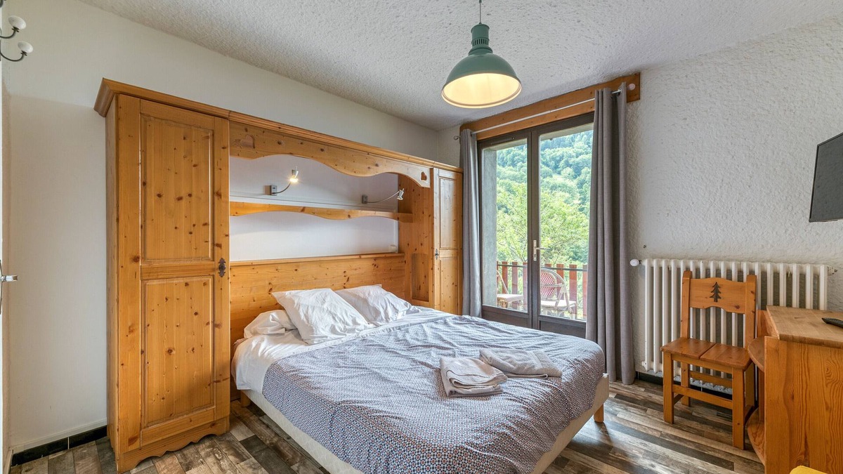 Oz Apartment | Room 'Chambre 4' with Mountain View and Balcony