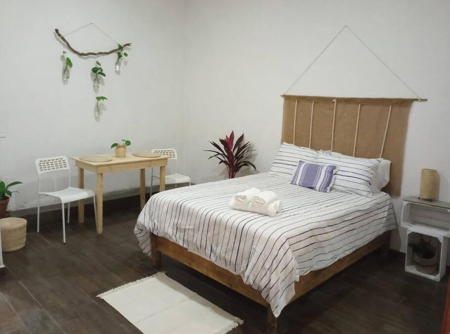 Santo Domingo Apartment | Room Downtown Tepoz. Habitación Centro Tepoz.