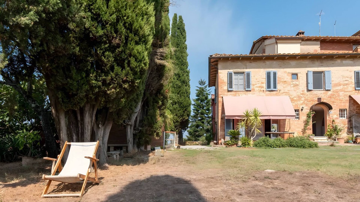 Santarello Apartment | Room 'Family Suite' with Shared Pool, Terrace and Wi-Fi