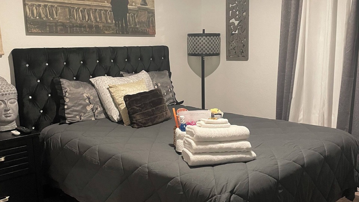 Southside House | Room for rent 1-bedroom in newly built home in beautiful San Antonio.