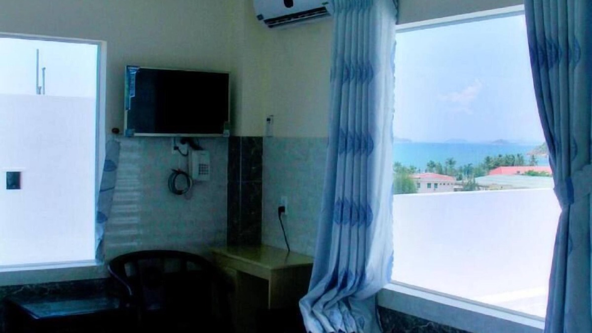 Quy Nhon Hotel | Room for rent, long term Yen Vy 32 Hotel