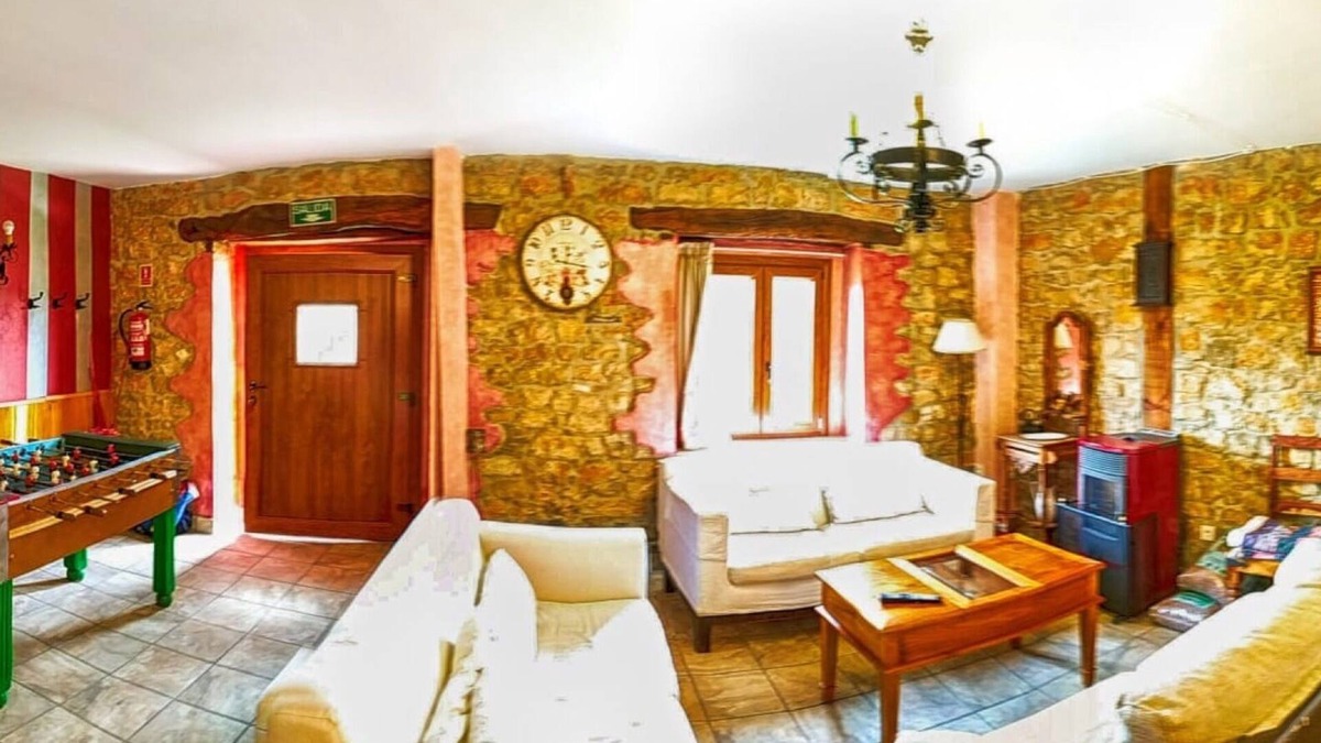 Basconcillos del Tozo House | Room 'Habitación Doble' with Mountain View, Shared Garden and Wi-Fi