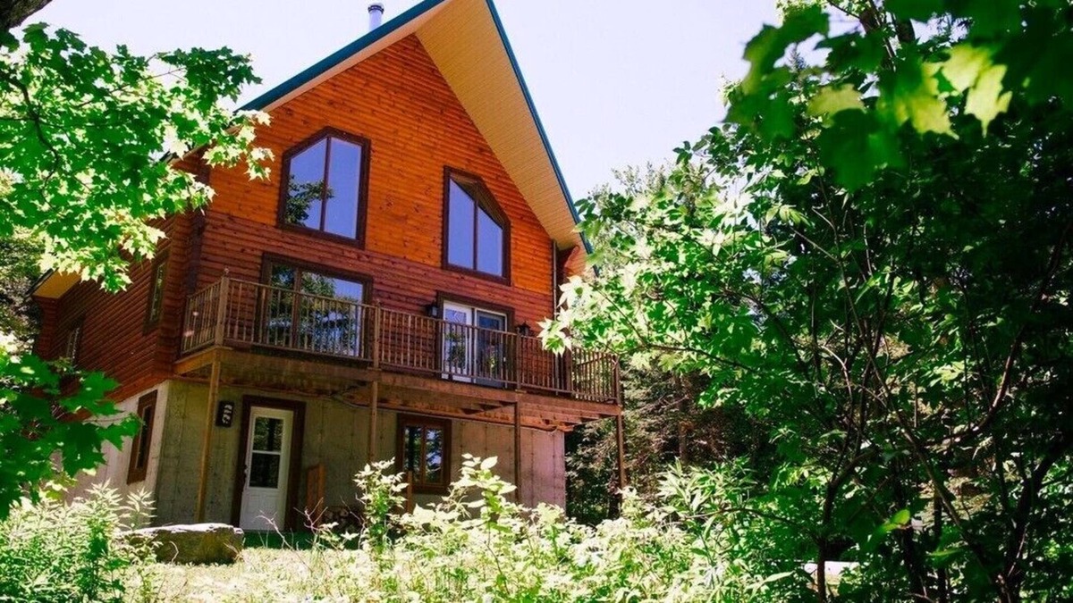 Saint-Paul-de-Montminy Apartment | Room in Appalachian Walking Trails