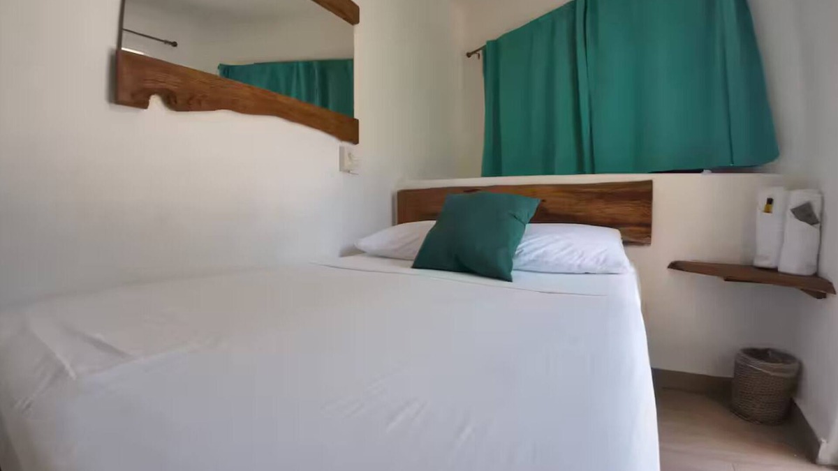 Bacalar Bed & Breakfast | Room in front of the pool + Breakfast -Bacalar