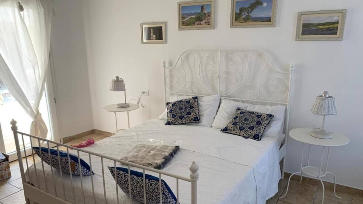 Aglientu House | Room in House - Monti Russo Natural Guest House