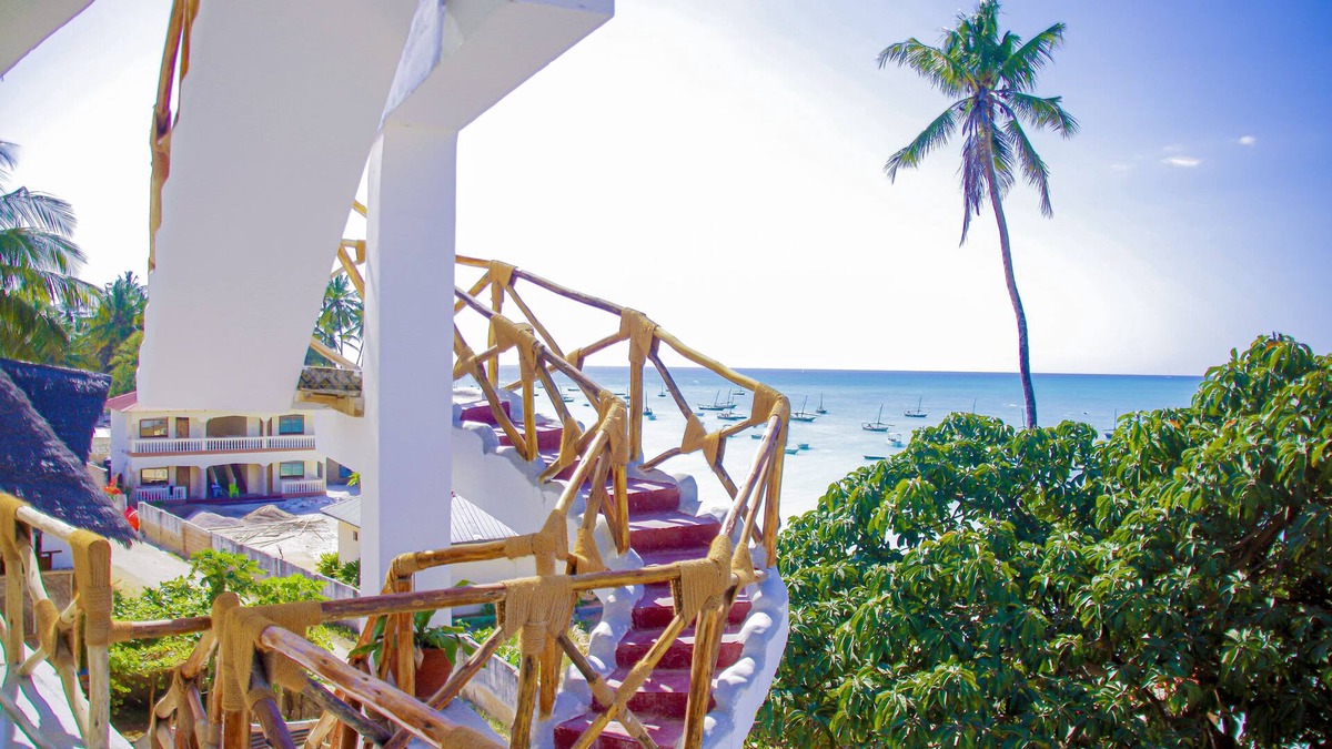Nungwi Bed & Breakfast | Room L- Room s beach front sea view 3rdlat 2 guests