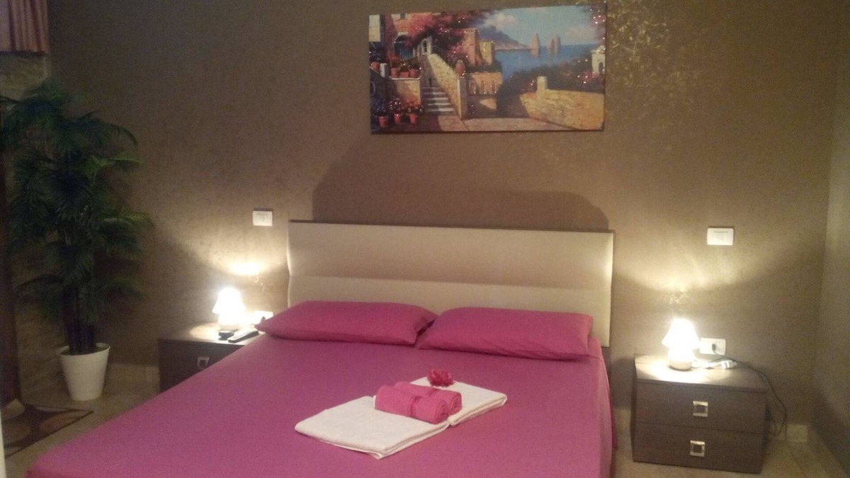 Melendugno Apartment | Room 'La Tavernetta Salento - Piccola' with Wi-Fi and Air Conditioning