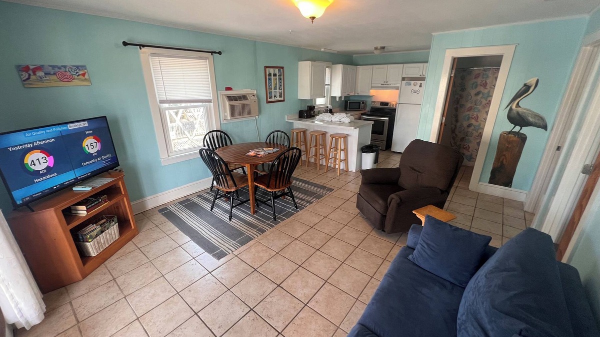 Topsail Beach Apartment | Room #NAPT Efficiency King Apartment w/Kitchen Dog Y