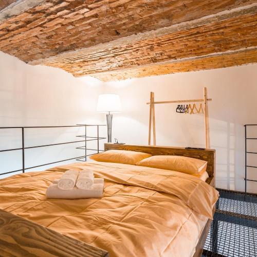 Sololaki Apartment | Room Ori
